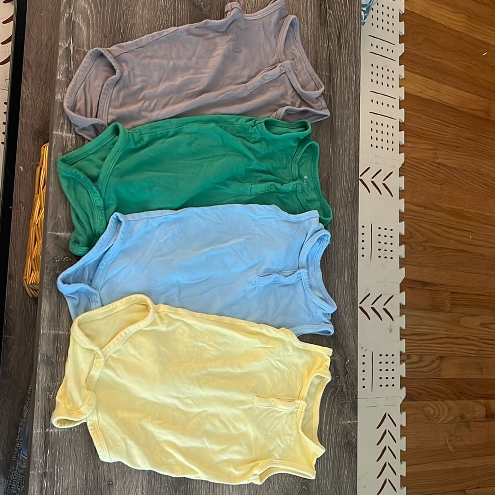 Kyte baby sleeveless bodysuits